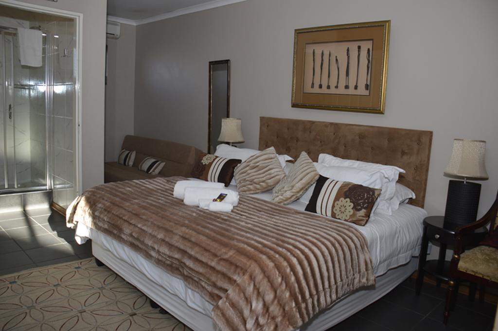 Two Bells Guest House Bloemfontein Ruang foto