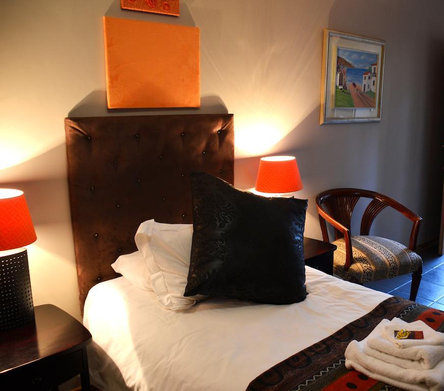 Two Bells Guest House Bloemfontein Ruang foto