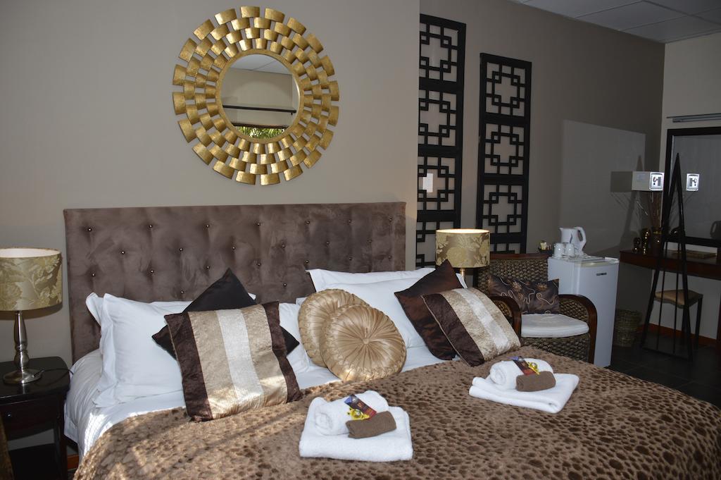 Two Bells Guest House Bloemfontein Ruang foto