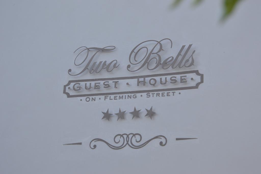 Two Bells Guest House Bloemfontein Bagian luar foto