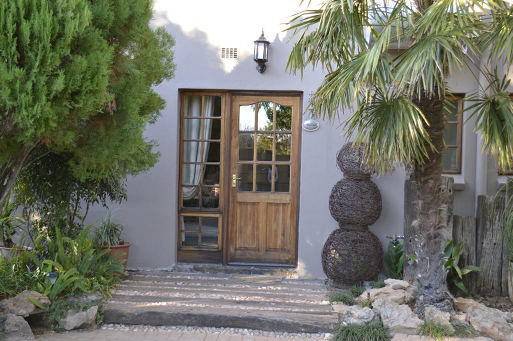 Two Bells Guest House Bloemfontein Bagian luar foto